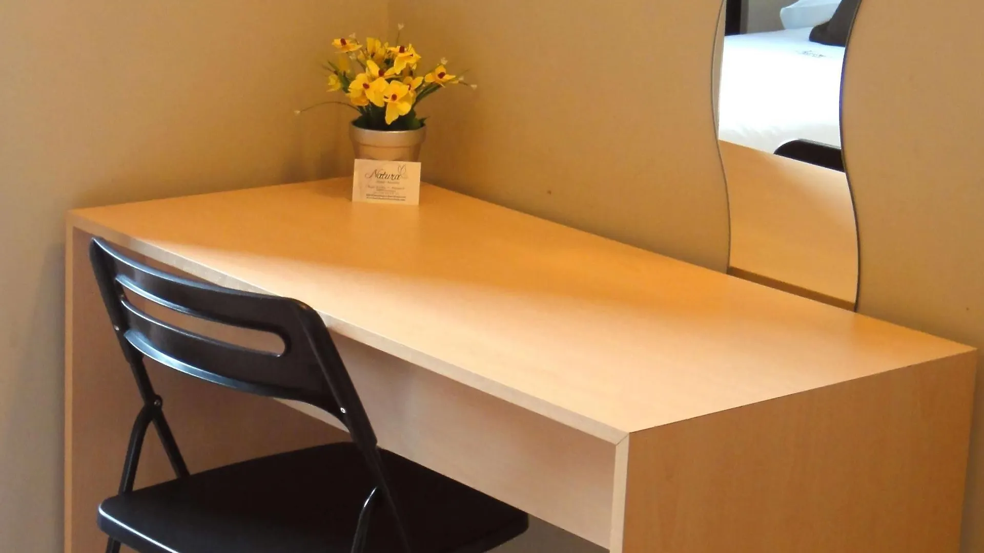 Guest house Hostal Live Natura Barcelona (Adults Only)