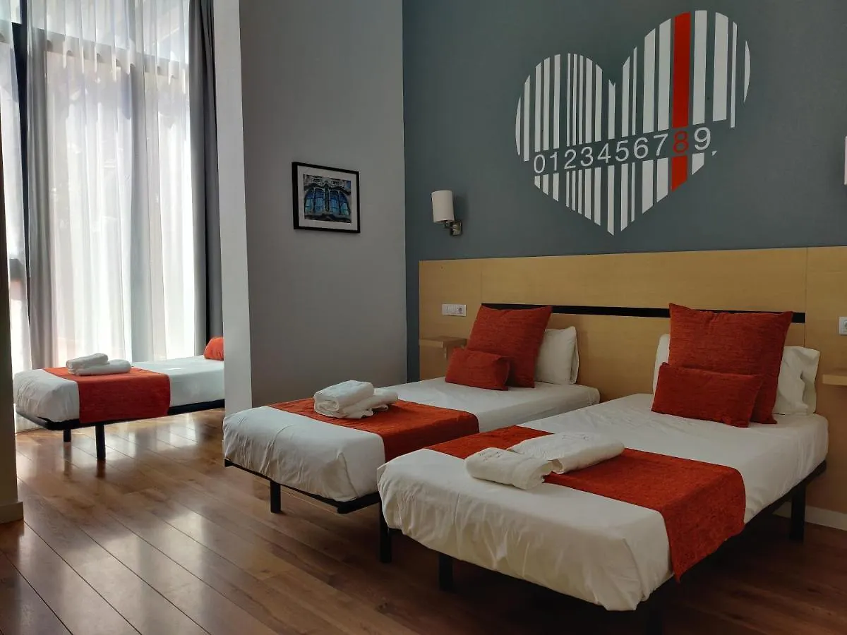Hostal Live Natura Barcelona (Adults Only) Konukevi
