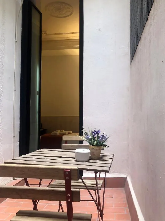** Konukevi Hostal Live Natura Barcelona (Adults Only) İspanya