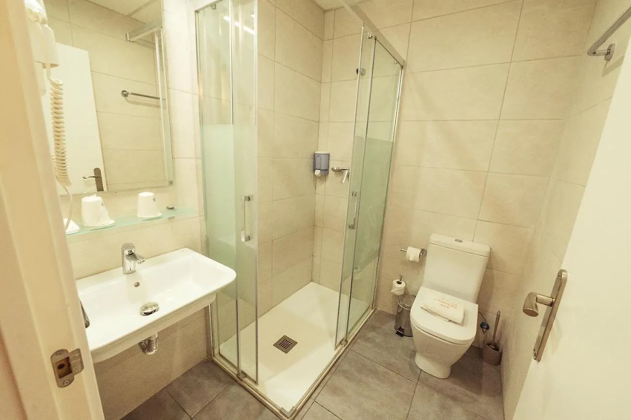 ** Konukevi Hostal Live Natura Barcelona (Adults Only) İspanya
